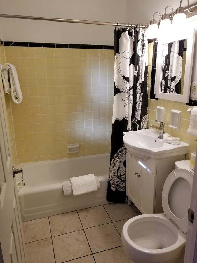 Gateway Inn Оук Лоун Екстериор снимка