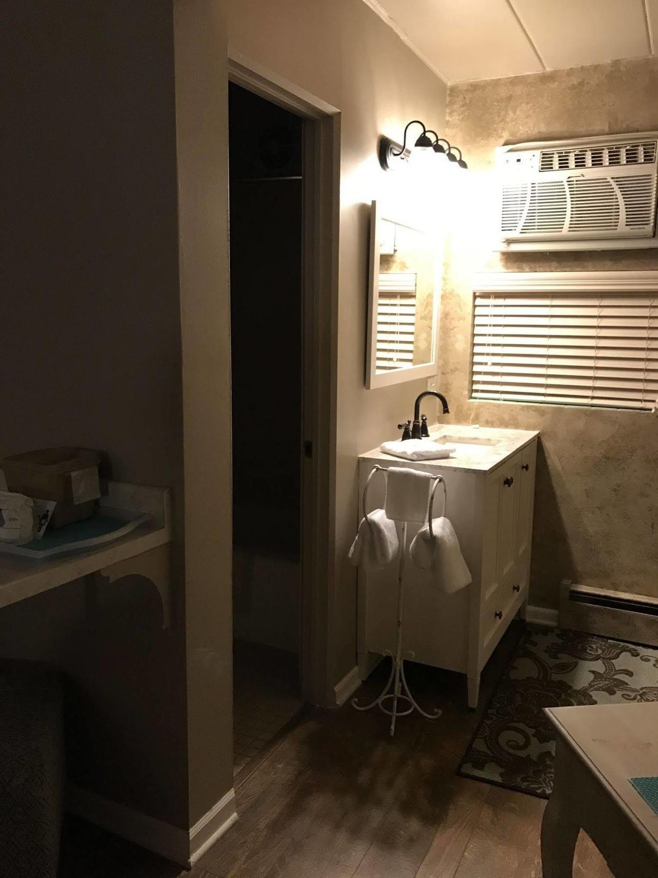 Gateway Inn Оук Лоун Екстериор снимка
