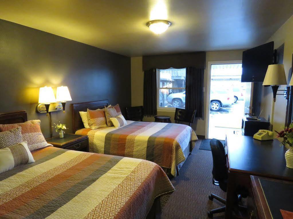 Gateway Inn Оук Лоун Екстериор снимка